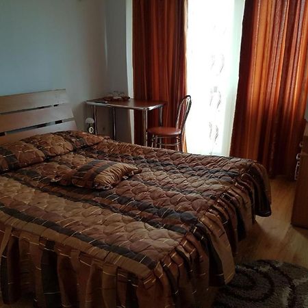 Hotel Floare De Colt Teius Zewnętrze zdjęcie