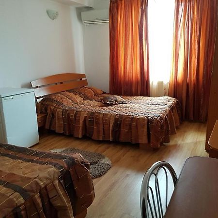 Hotel Floare De Colt Teius Zewnętrze zdjęcie